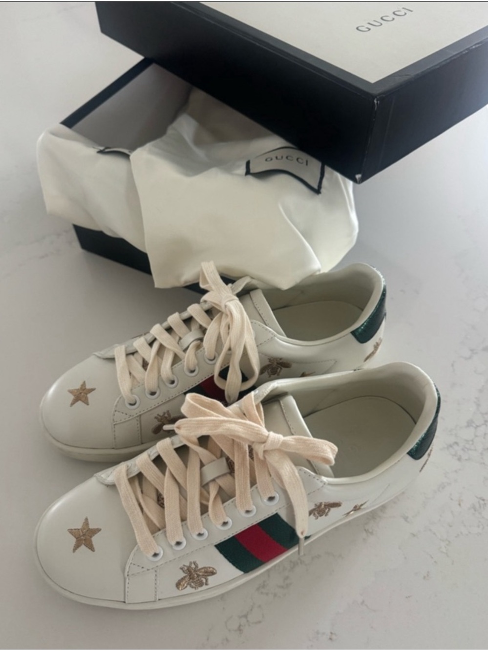 Gucci White Leather Sneaker with Green-Red Gold Embroidered Bees - Picture 2 of 6